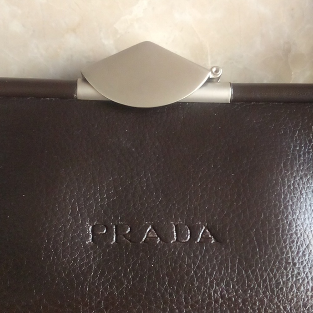 PRADA Handbag/Purse - Picture 2 of 9